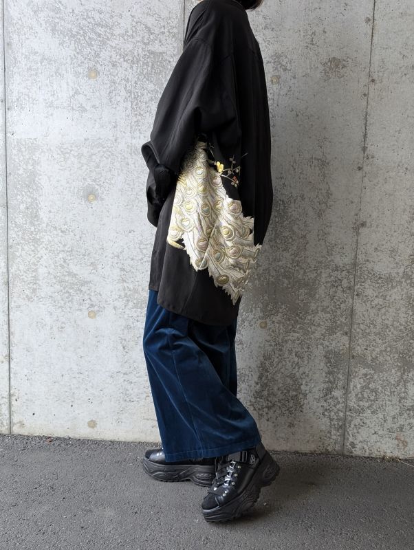 孔雀柄黒留袖】バンドカラーシャツ｜着物リメイクGeGe