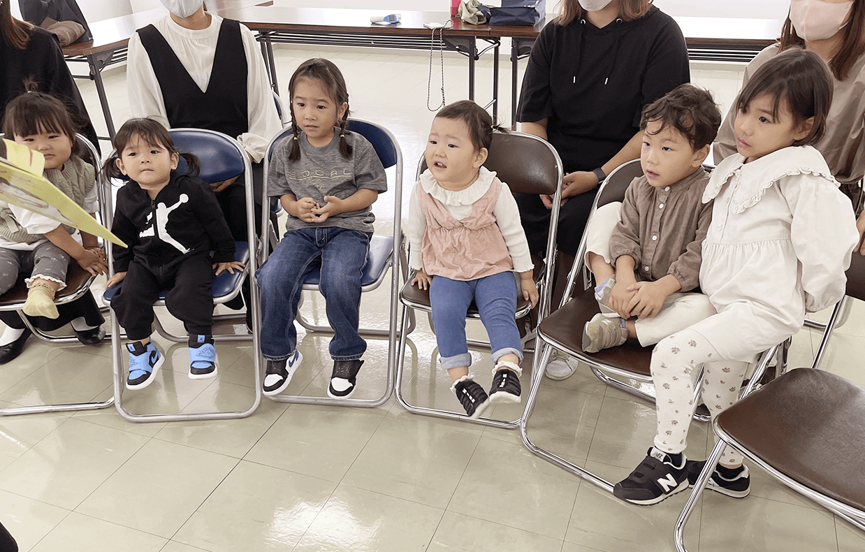 制作者インタビュー『にゃーご こうえんへいく』|オリジナル絵本の印刷