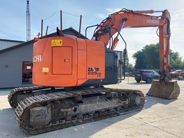 HITACHI ZX225USLC-5B - Gleneden