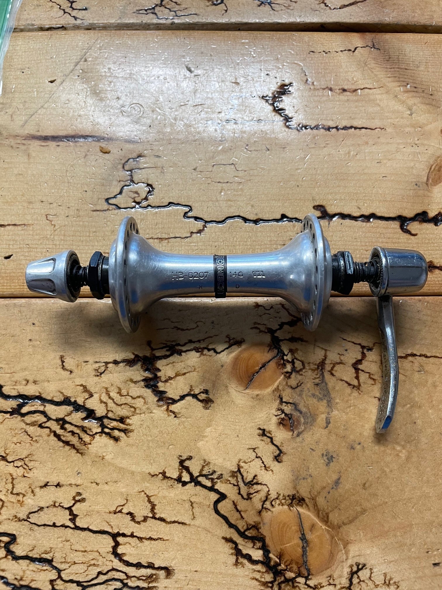 Shimano 600 HB-6207 Front Hub – Gringineer Cycles