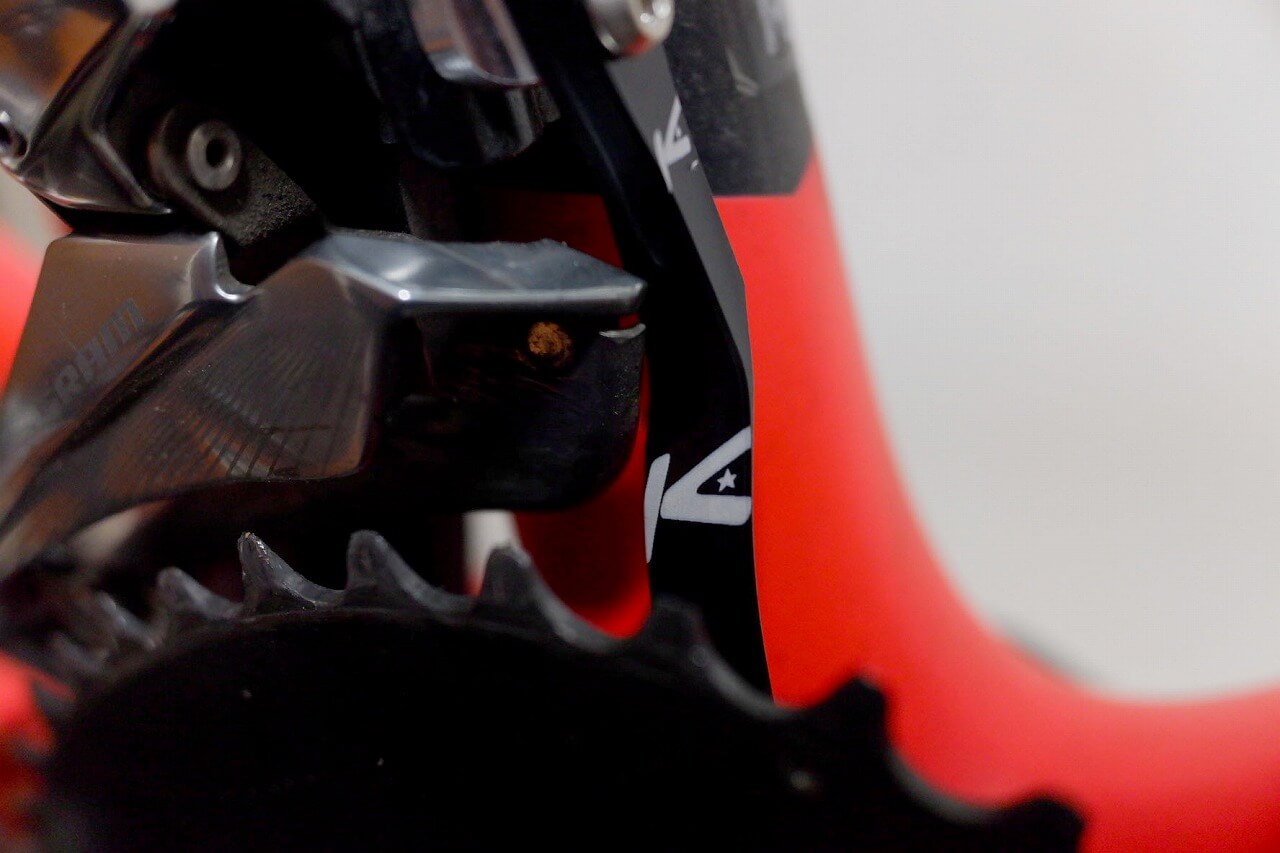 チェーン落ち対策に！フルームも愛用の「K-EDGE PROチェーン