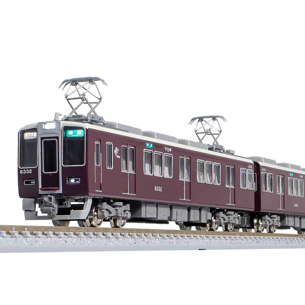 31951＞阪急8300系（2次車・8332編成＋8313編成・白ライト）8両編成