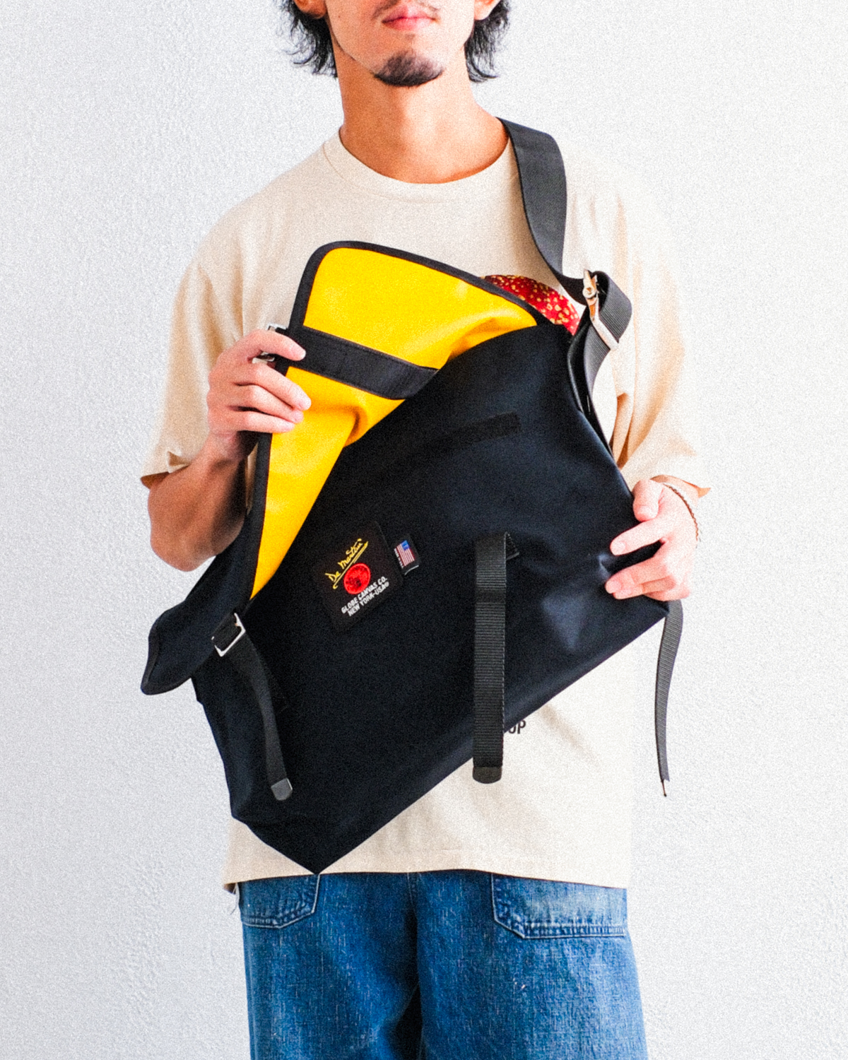 Vol.5556【De Martini：MESSENGER BAG】｜AUBERGE・Needles