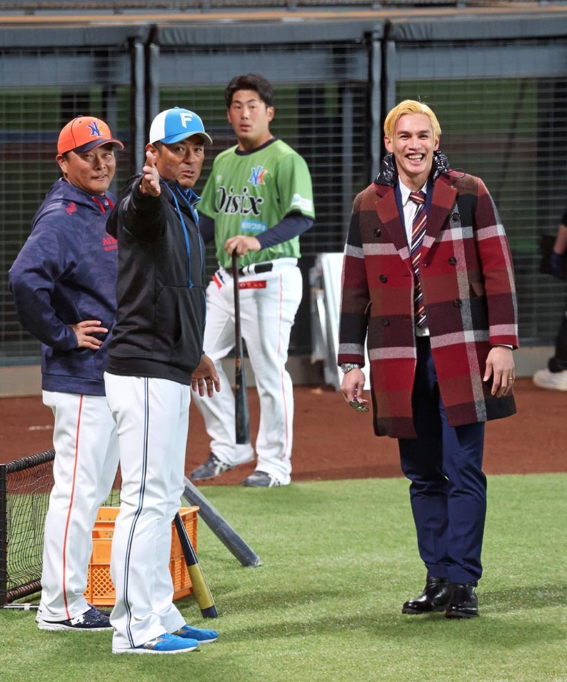 元F戦士でオイシックスの陽岱鋼 エスコンに初見参 温かい声援に