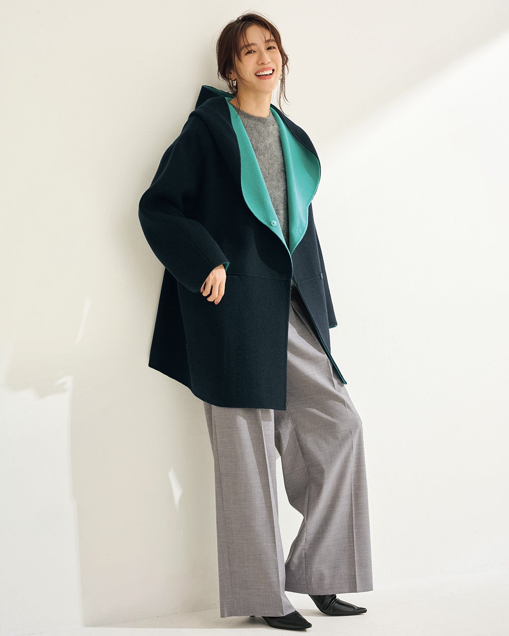 カシミヤ混ウールリバーコート／フーディ/DoCLASSE