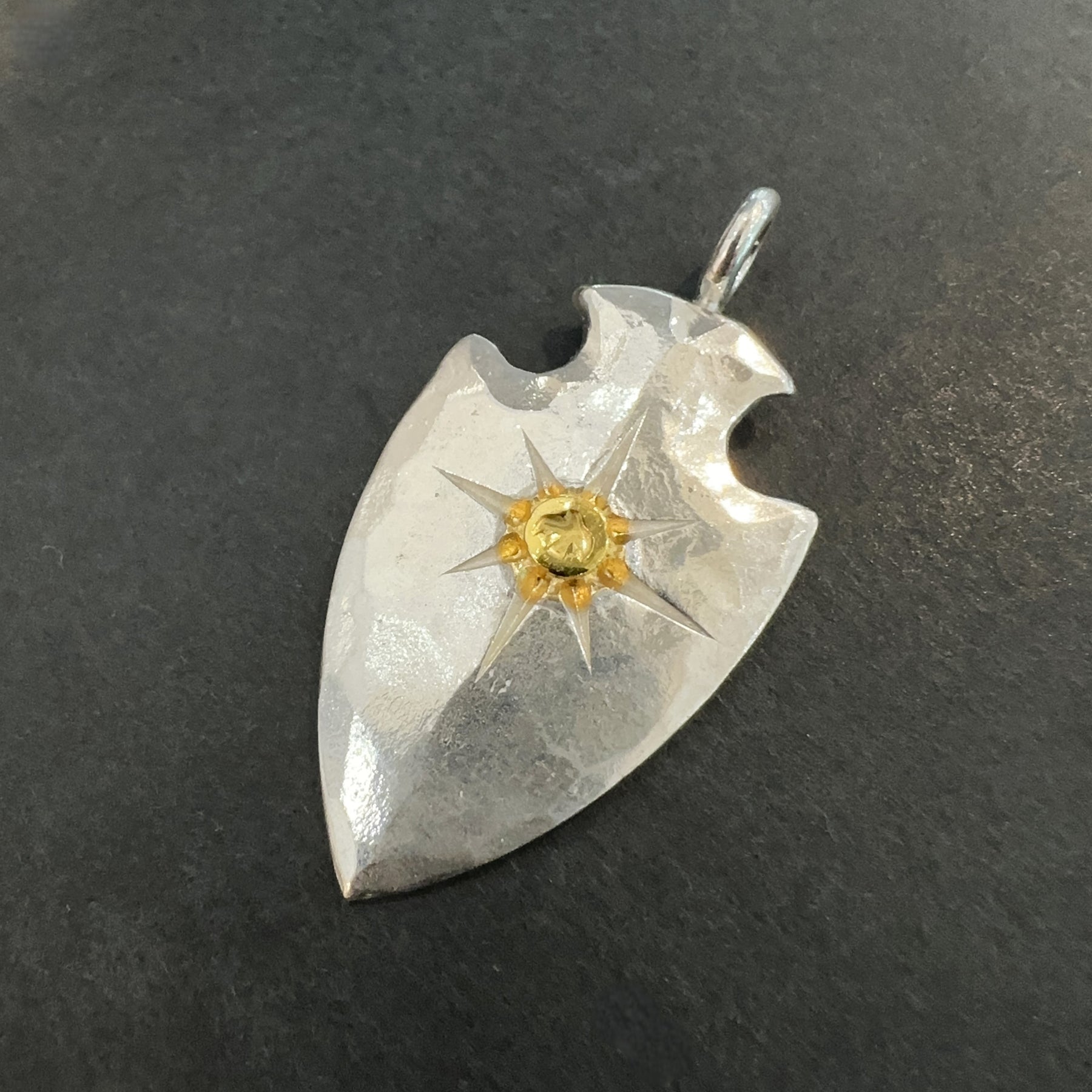 ゴローズ goro's [新品]K18付ヤジリ(大) – DELTAone