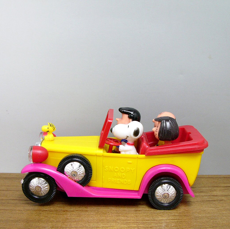 アビバ☆スヌーピー ファミリーカー☆DEALERSHIP