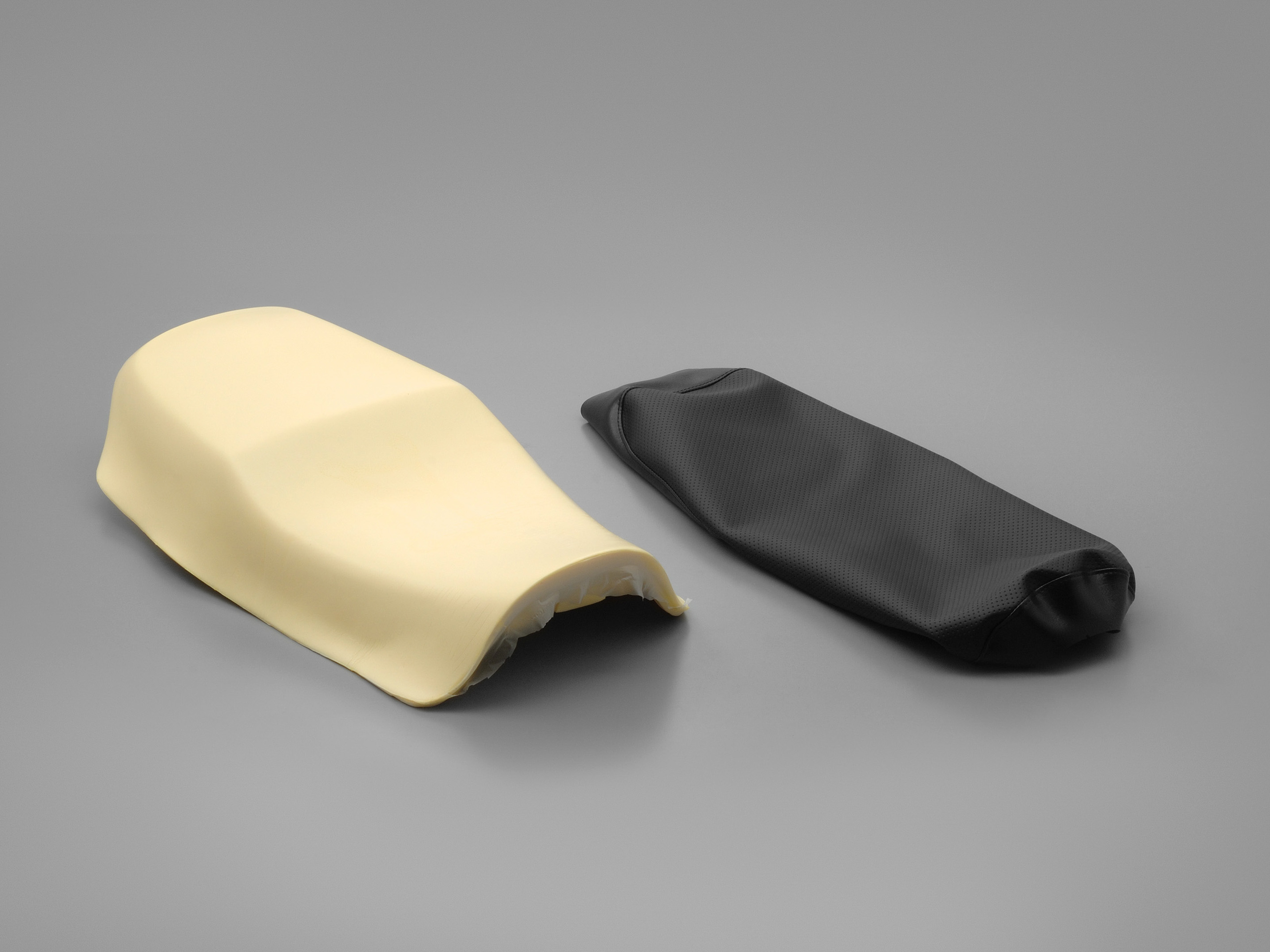 リプモシート ディンプルメッシュ ゼファー750/RS（'91~'06）｜株式