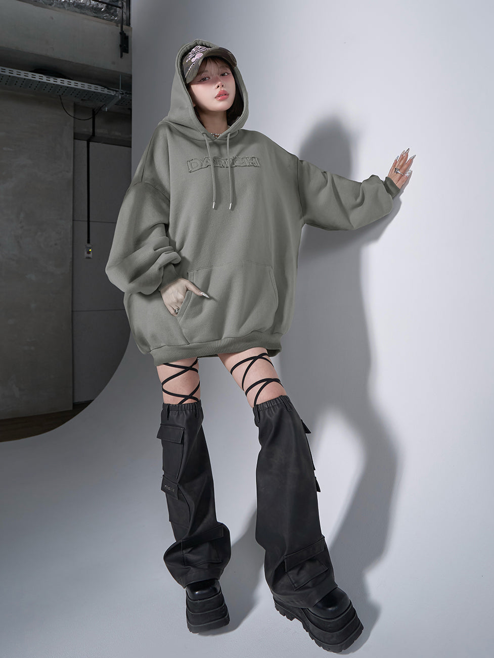 スプレーレースアップフーディ – Darich (ダーリッチ)