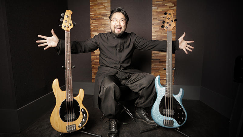 吉田一郎不可触世界 meets ERNIE BALL MUSIC MAN StingRay Special