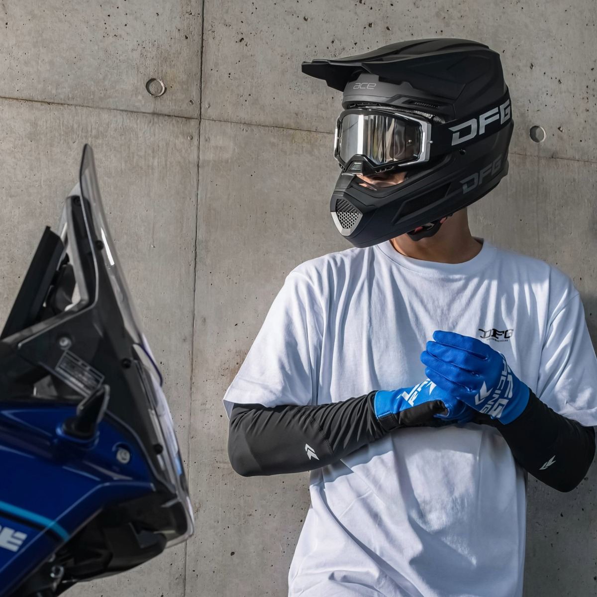 エースヘルメット マットブラック｜ダートフリーク / DIRTFREAK