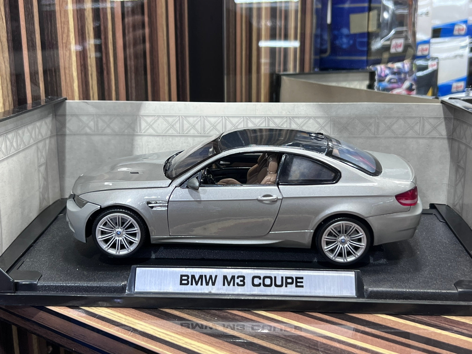 BMW M3 Coupe 1/18 Diecast car by Motormax – dturman.com