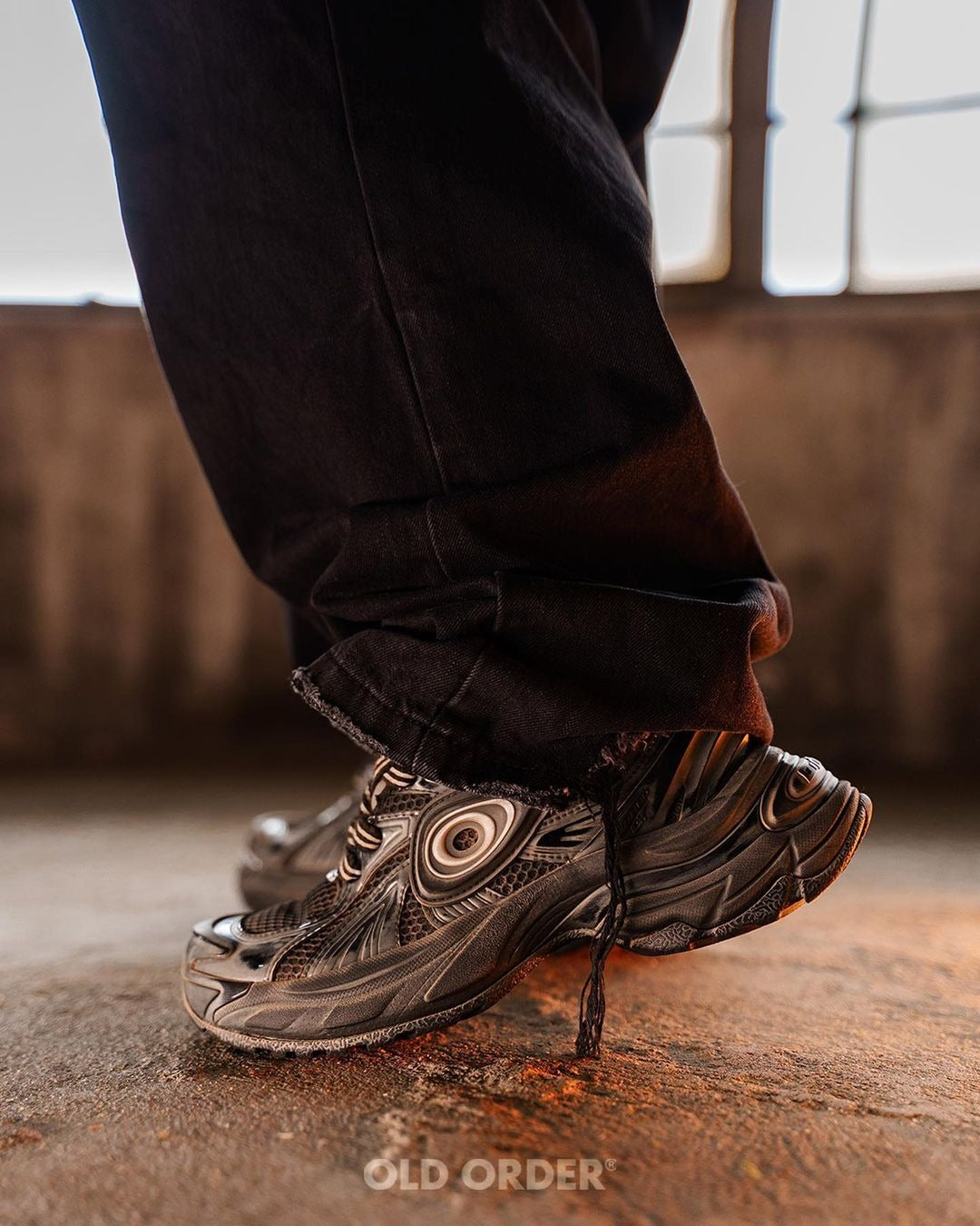 OLD ORDER TURBO GT SNEAKER DESTROYED / BLACK – 【dugout clothes