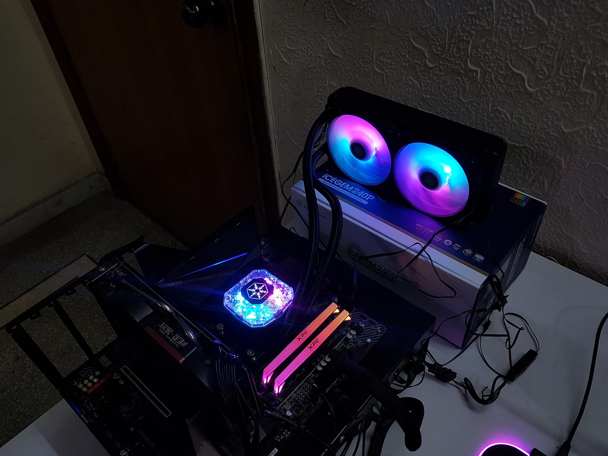 SilverStone iCEGEM 240P Review - EnosTech.com