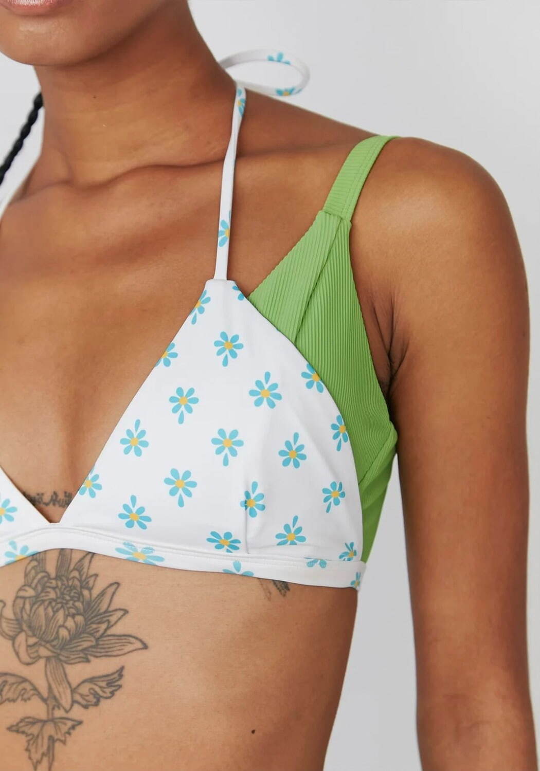 パメオポーズ24年春夏水着、ノスタルジックな花柄×レースのスイム