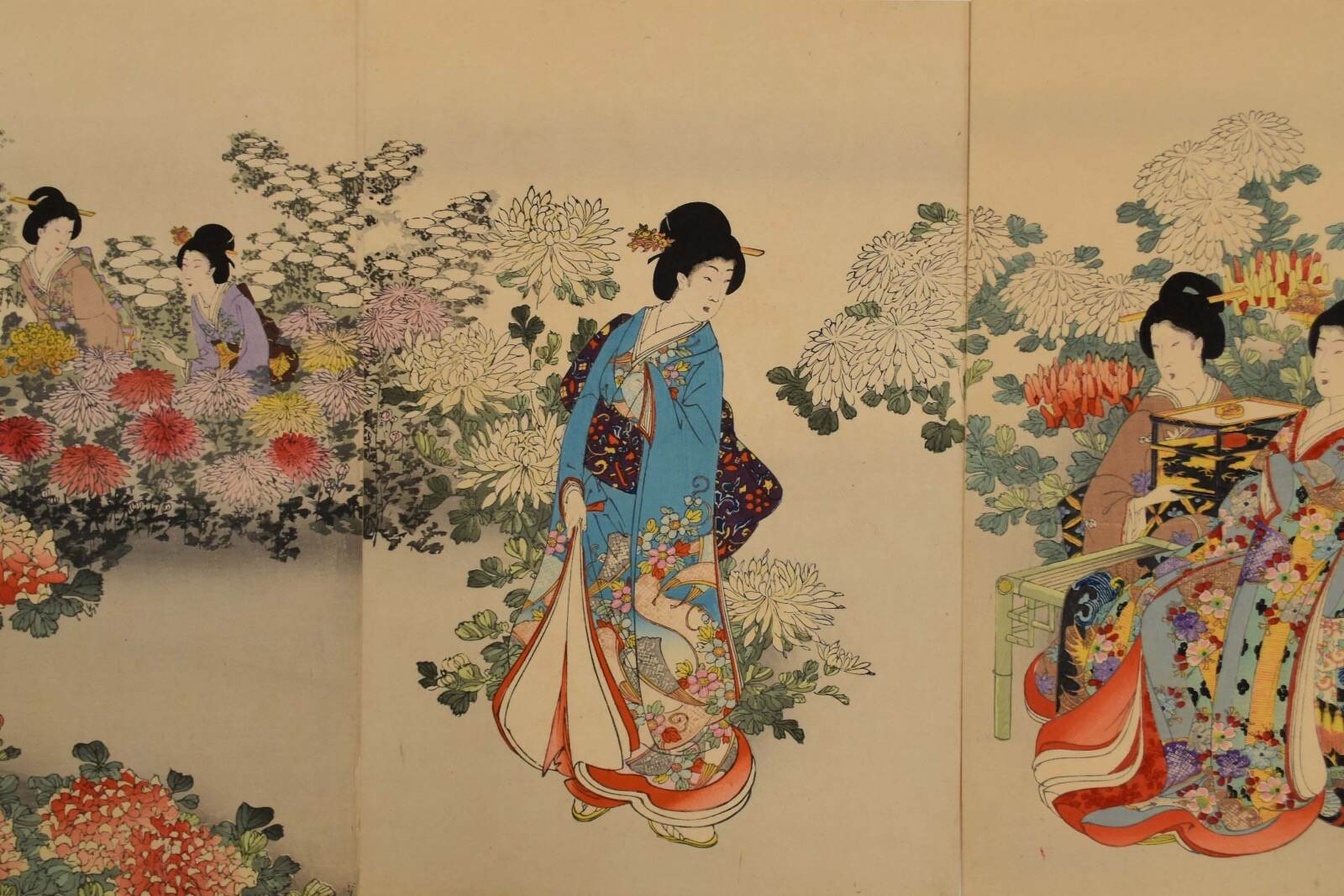 楊洲周延“大奥の女性”華やかに描いた浮世絵全40組を一挙公開、企画展