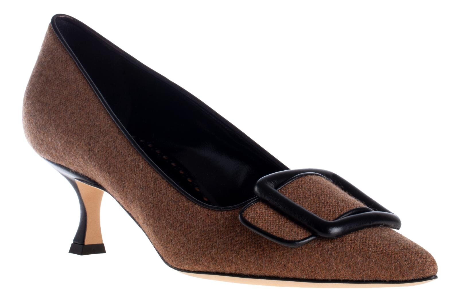 マノロ ブラニク「マンハッタンの街並み」着想のバイカラーパンプス