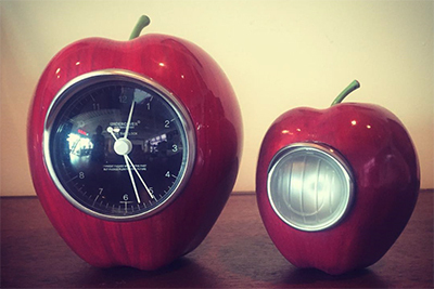 アンダーカバー「ギラップル クロック」発表 - 16年末に発売予定