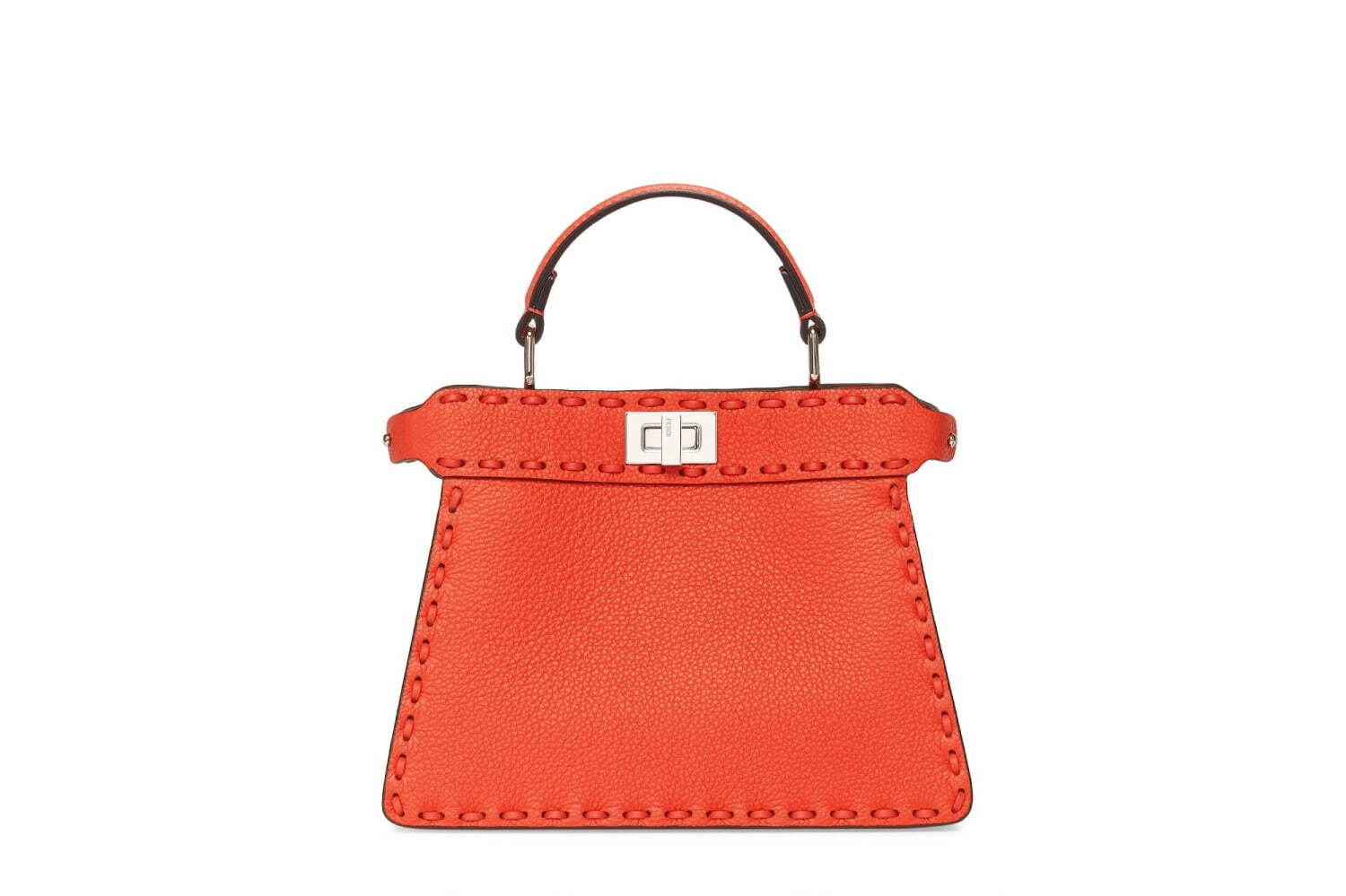 フェンディ“レザーステッチ”の「セレリア」新作バッグ、バゲットや