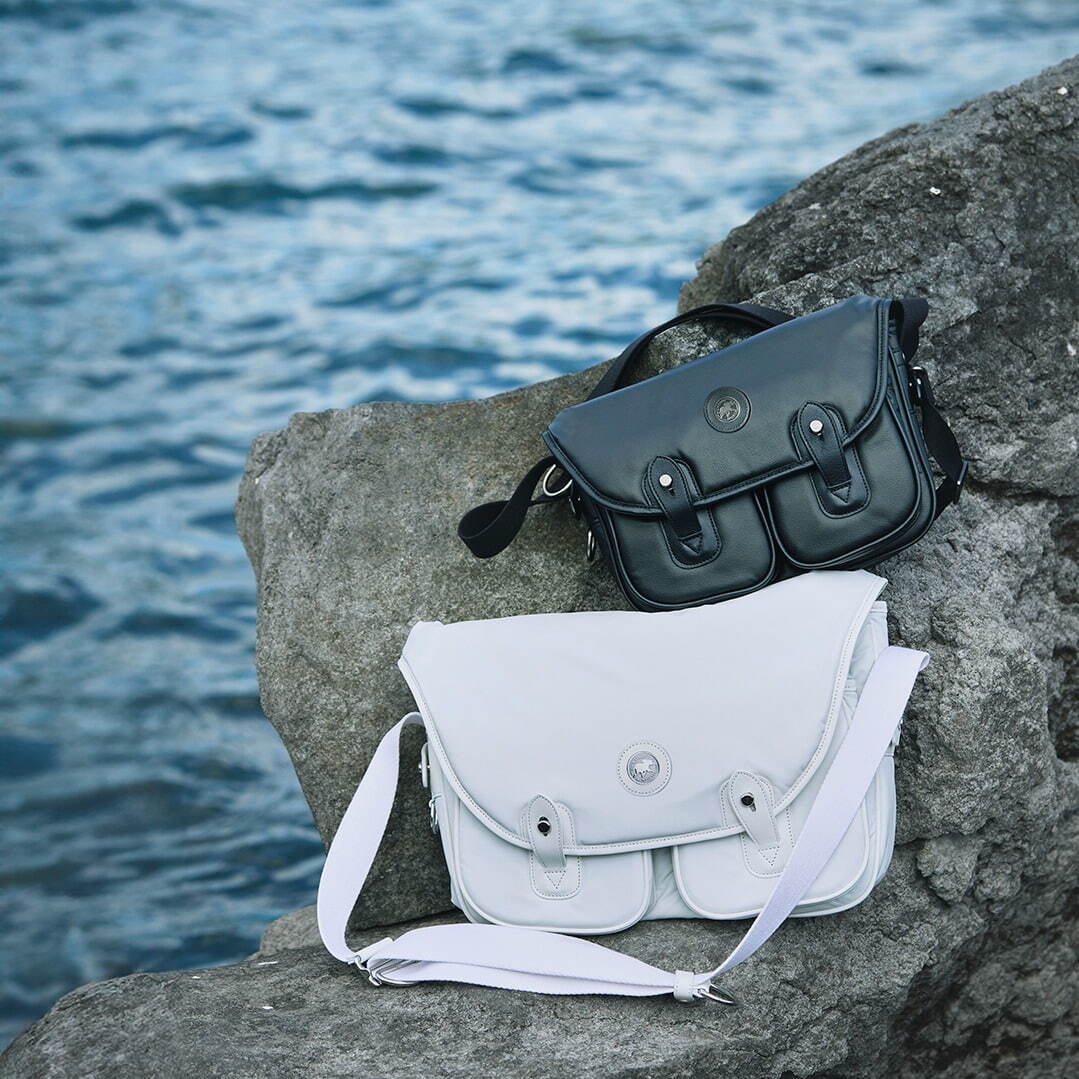 ハンティング・ワールドとデサントによる高機能ショルダーバッグ