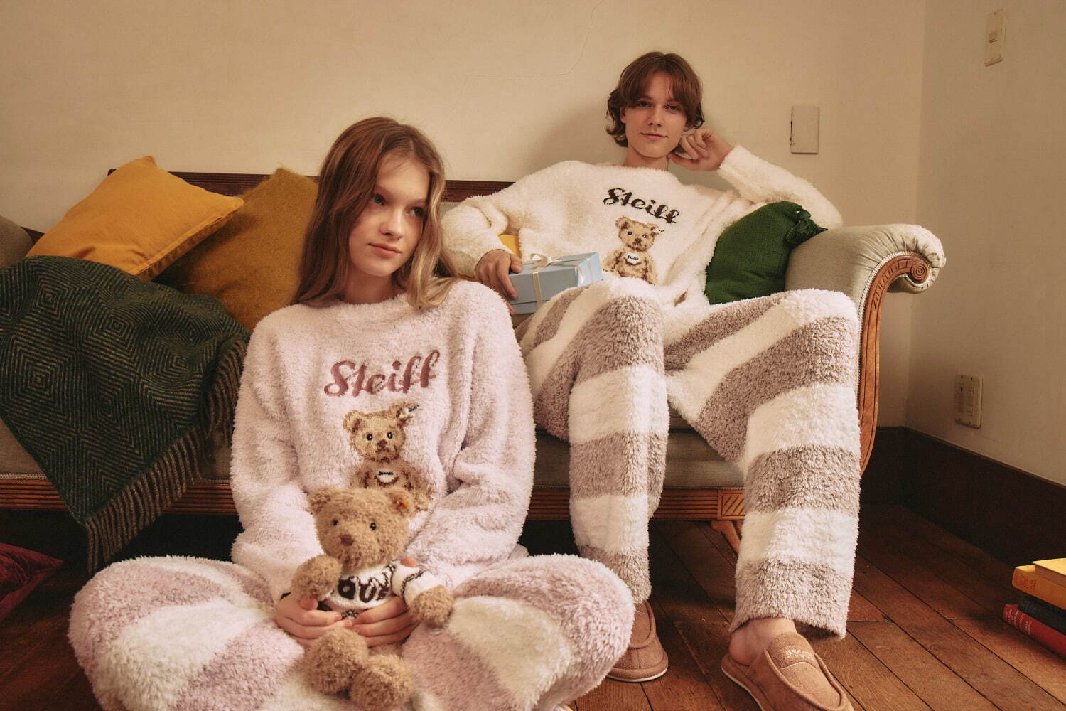 ジェラート ピケ×シュタイフ第2弾、テディベア“ジェームズ”が主役の