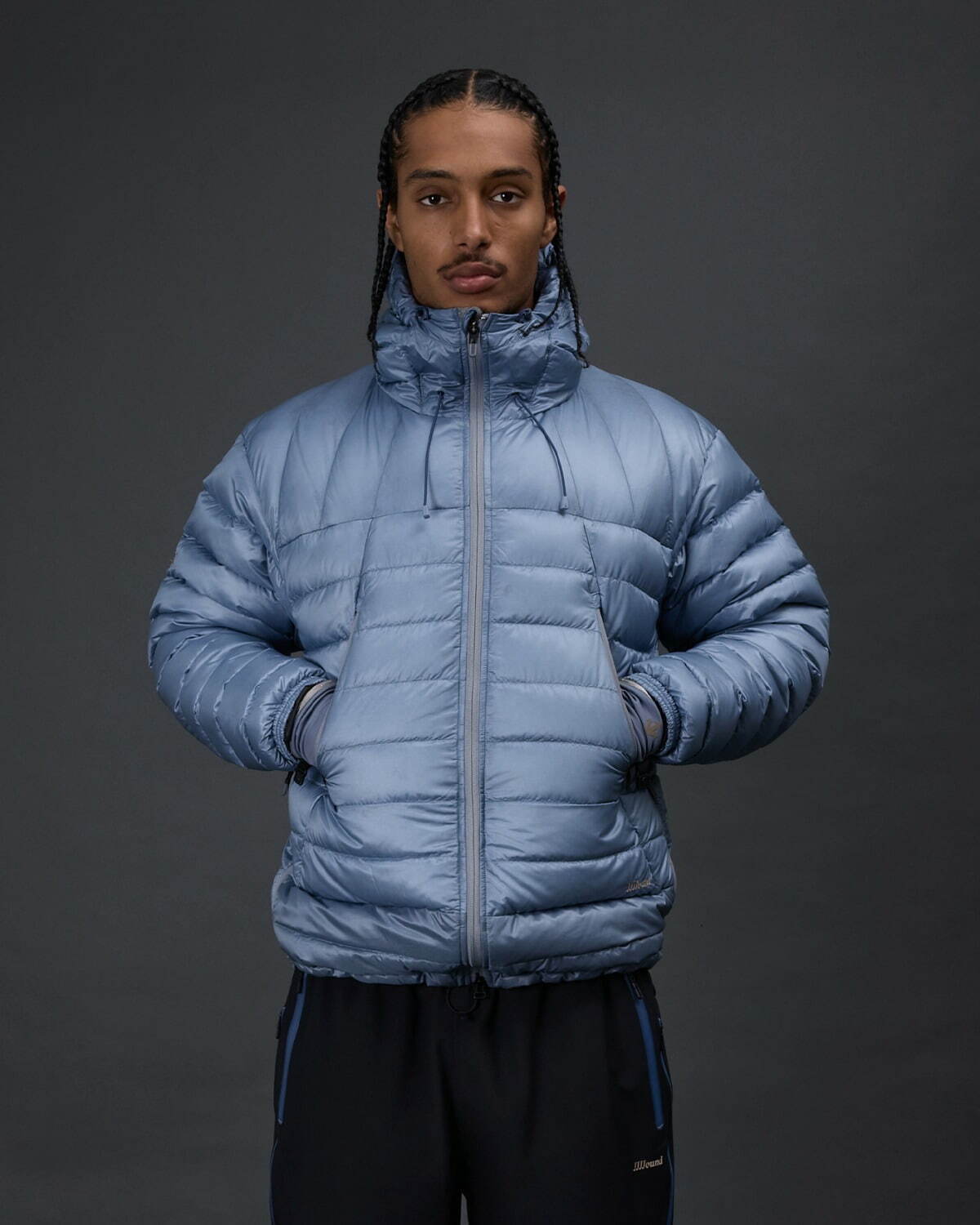 デサント オルテライン×ジョウンド初コラボ、“寝袋”がヒントのダウン