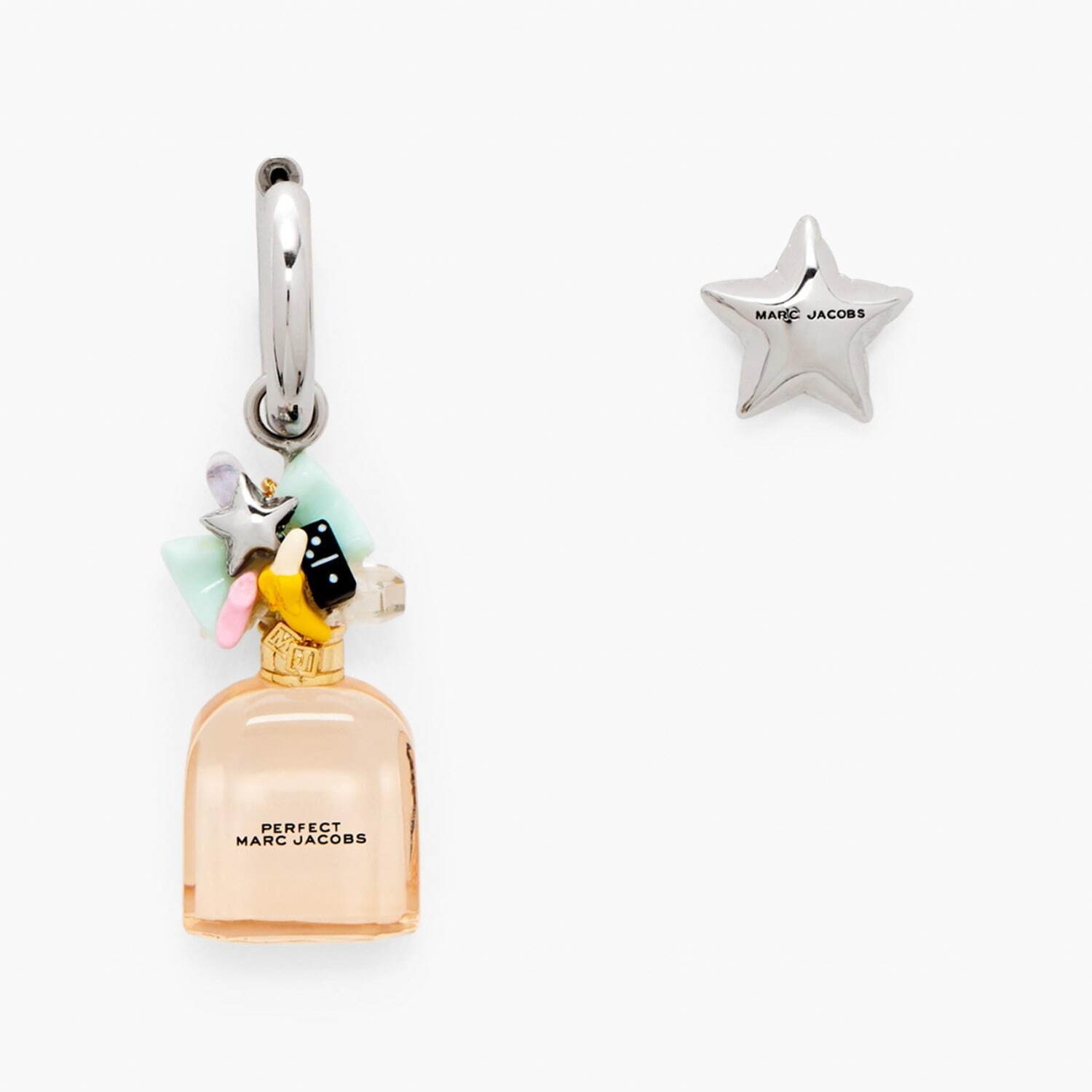 マーク ジェイコブスの“フレグランス”着想ブレスレット＆ピアス、香水