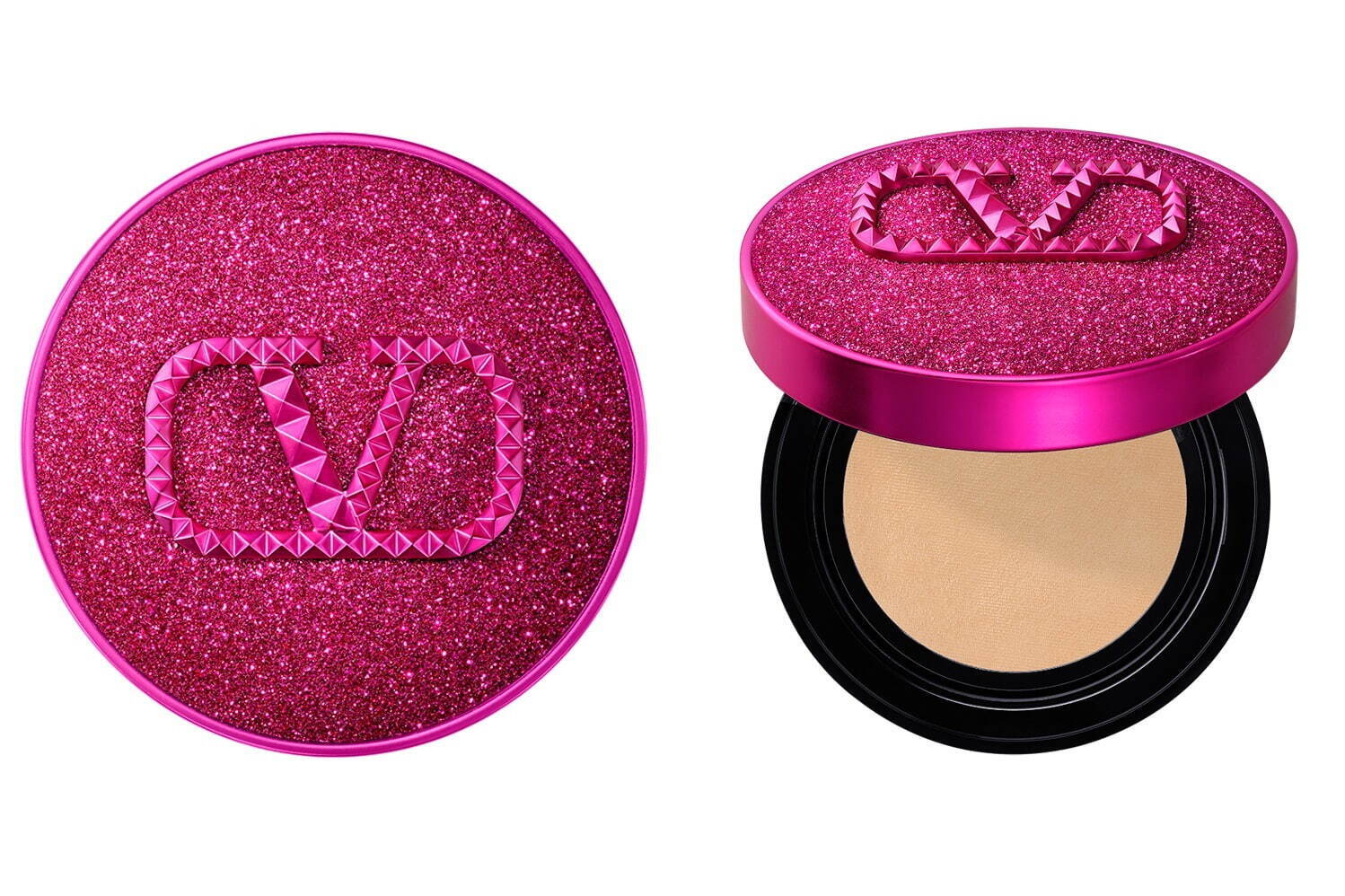 ヴァレンティノ ビューティの人気クッションファンデ、“鮮やかピンク