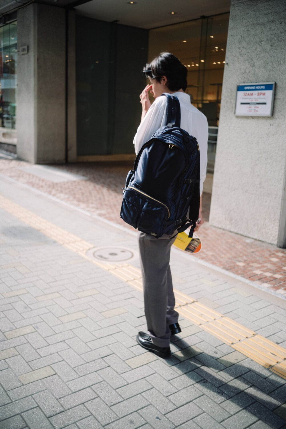 写真23/32｜ポーターのバッグ「タンカー」深みのある“鉄紺”アイアン