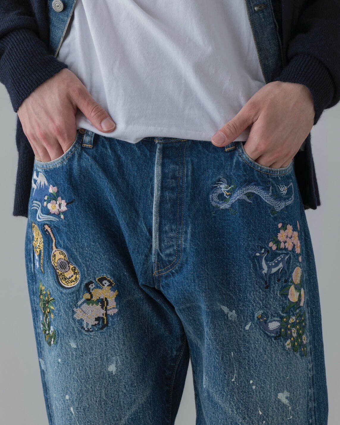 ケイタマルヤマの限定コラボウェア「シュタイン」刺繍入りスカジャンや