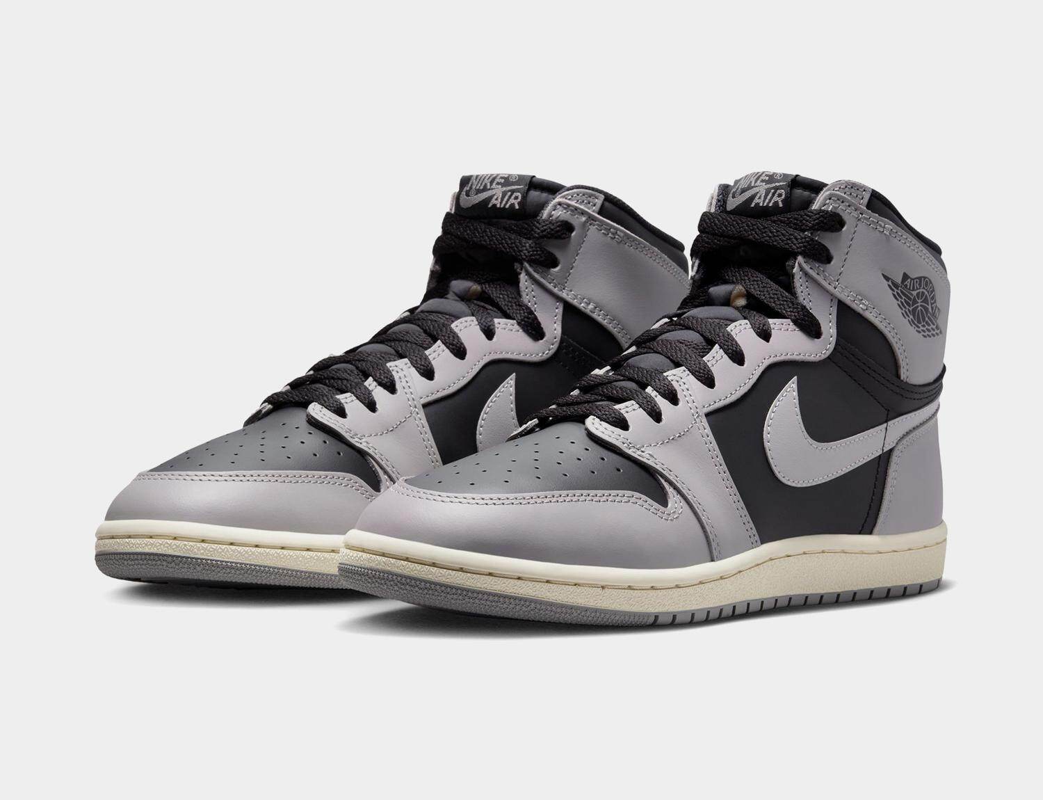 ナイキ「エア ジョーダン 1」グレー×ブラック”反転カラー”スニーカー