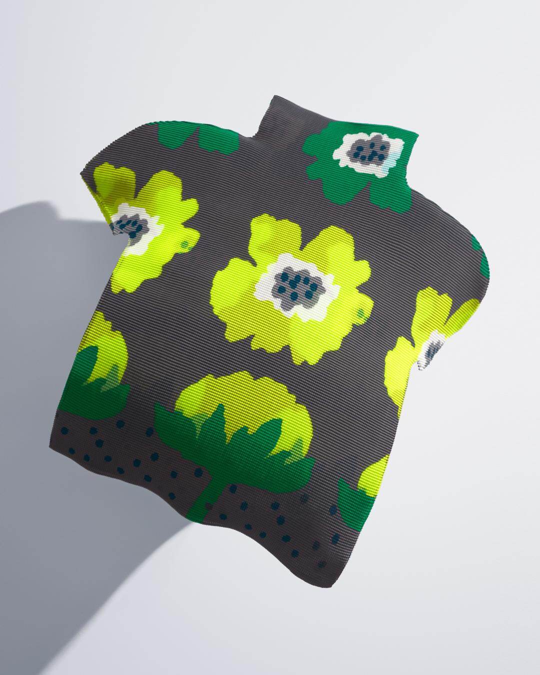 ミー イッセイ ミヤケ”植物の芽吹き”描く半袖トップ＆ジグザグ