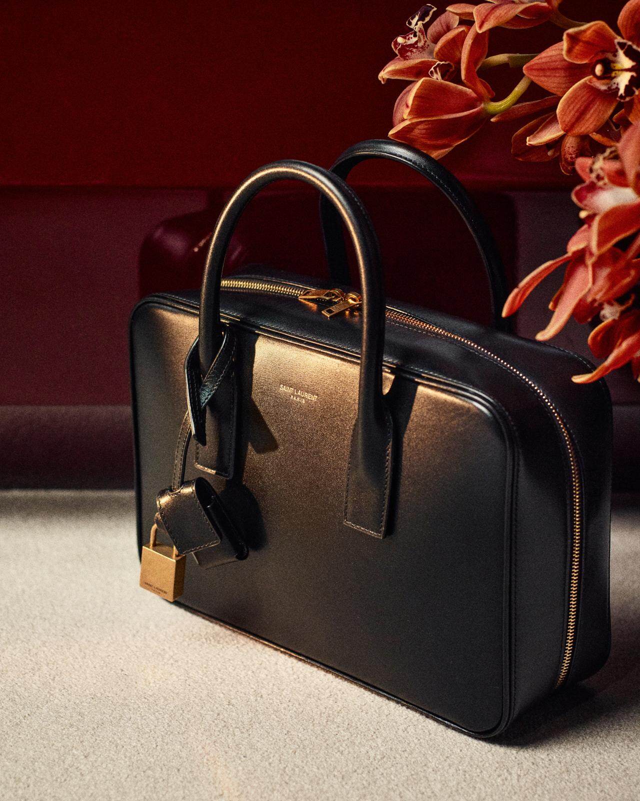 サンローランのレザーハンドバッグ「サック・ド・ジュール ボレット