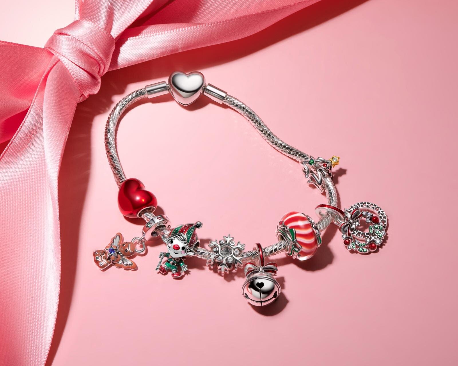 パンドラの25年クリスマスジュエリー、“ジンジャーブレッド”チャーム