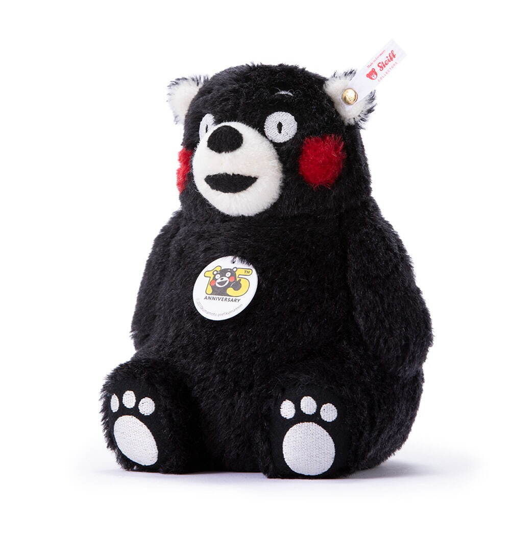 シュタイフ×「くまモン」15周年記念テディベア、ちょこんと座った全長