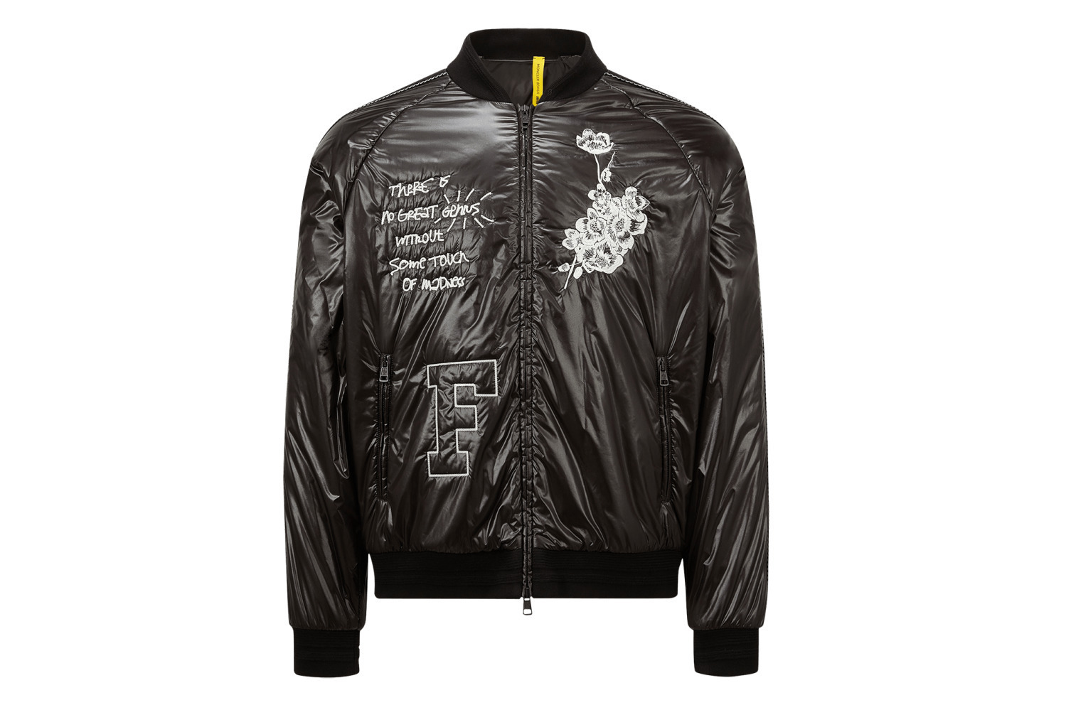 モンクレール×フラグメント25年春夏、“モノトーン”大胆刺繍入りの