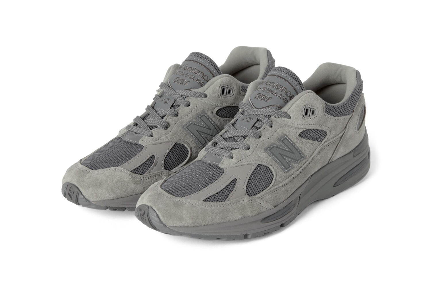 ニューバランス×ディスイズネバーザットのスニーカー「991v2」“セージ