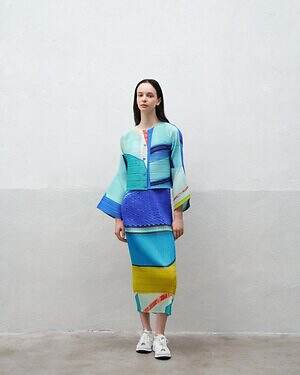 プリーツ プリーズ イッセイ ミヤケ“街の風景”柄ウェア、建築物