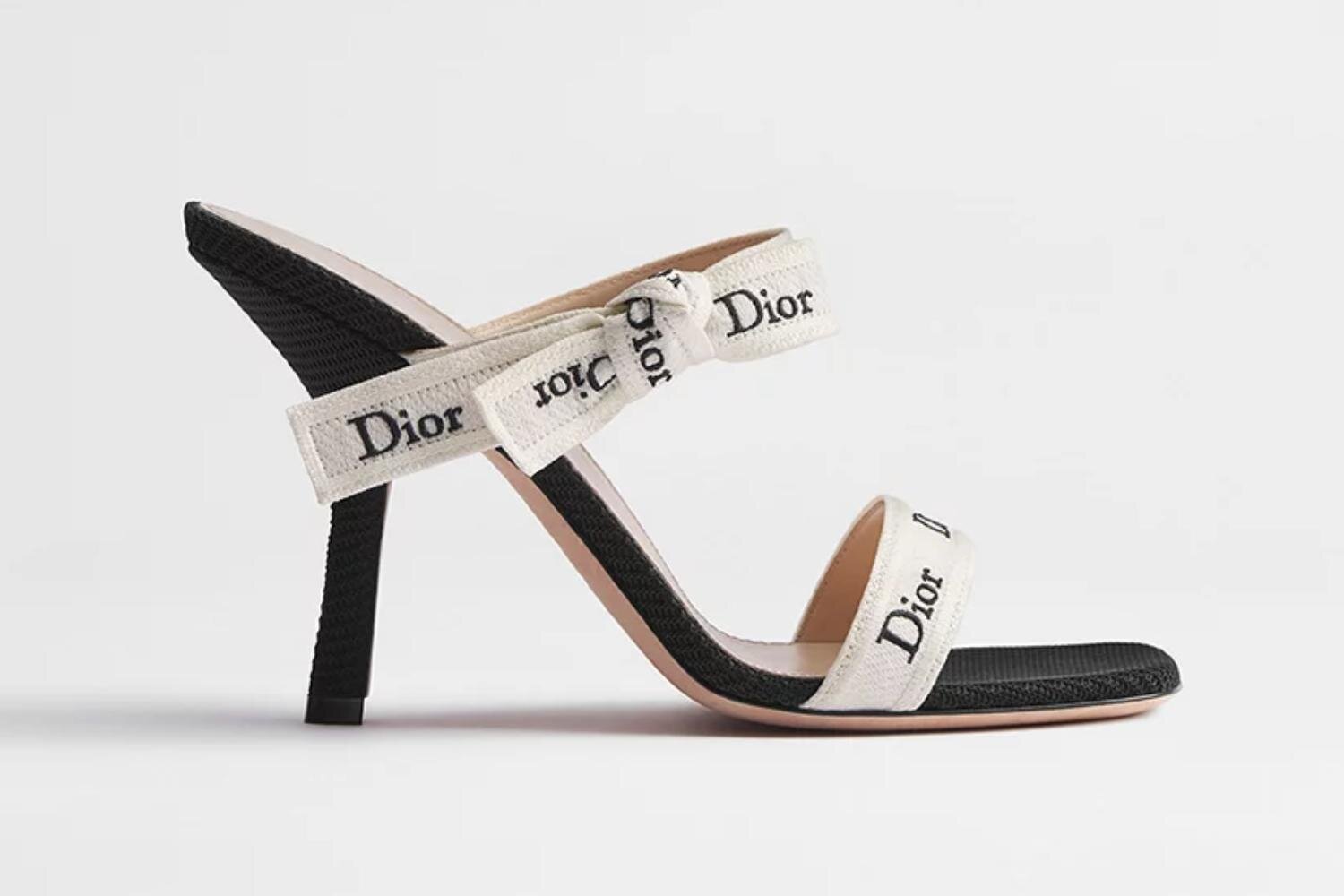 ディオール“Dior刺繍入り”モノトーンリボンのバレエシューズ＆パンプス