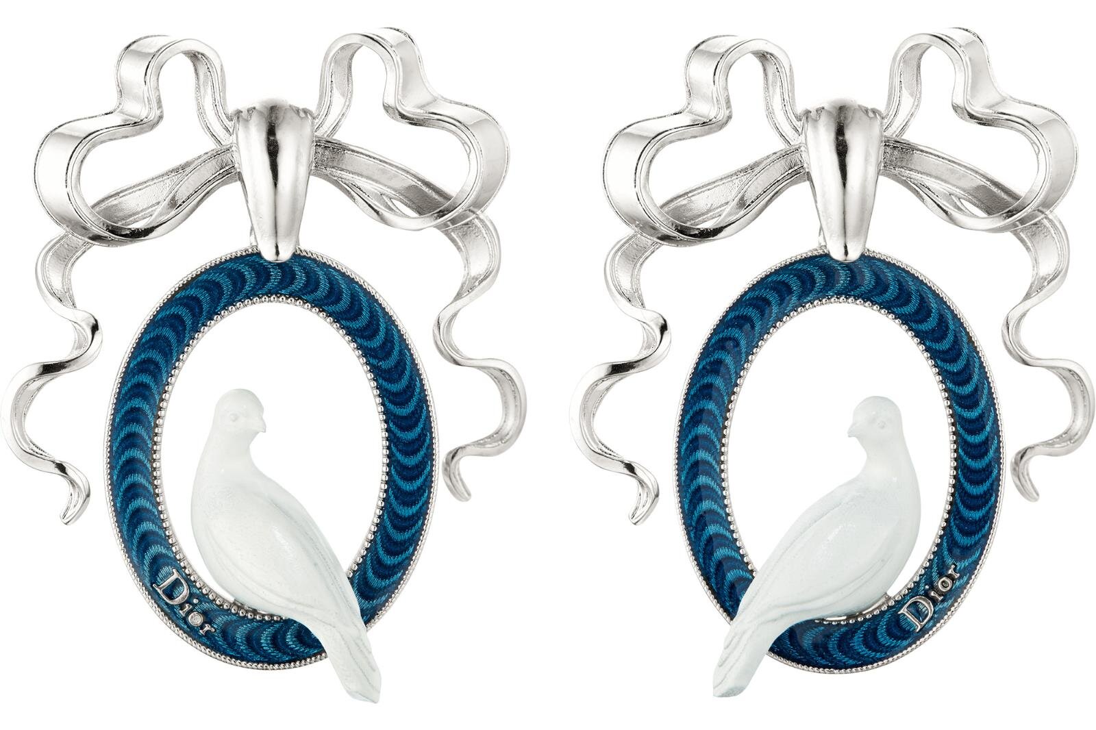 スタージュエリー ガールの新作「スノー ラビット」ネックレス＆リング