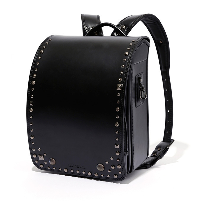 ディーゼル キッズの日本限定ランドセルが100個限定で - ヌメ革