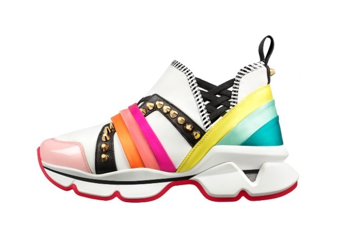 クリスチャン ルブタン新作「ラン ルビ ラン」レッドソールが目を惹く