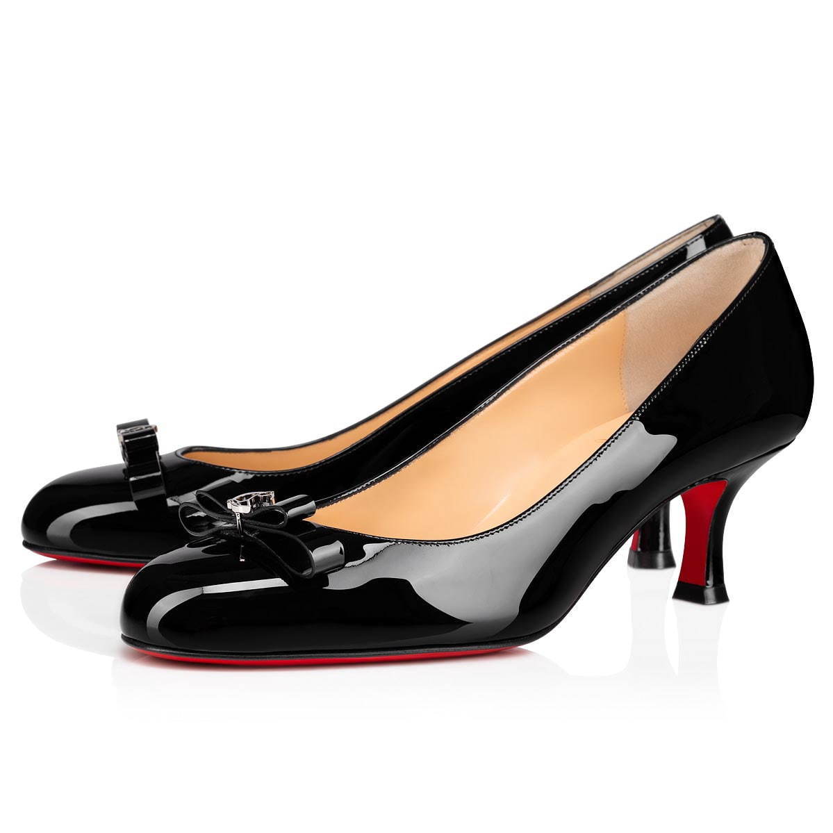 クリスチャン ルブタンの日本限定パンプス「マルシア ノド」構築的な