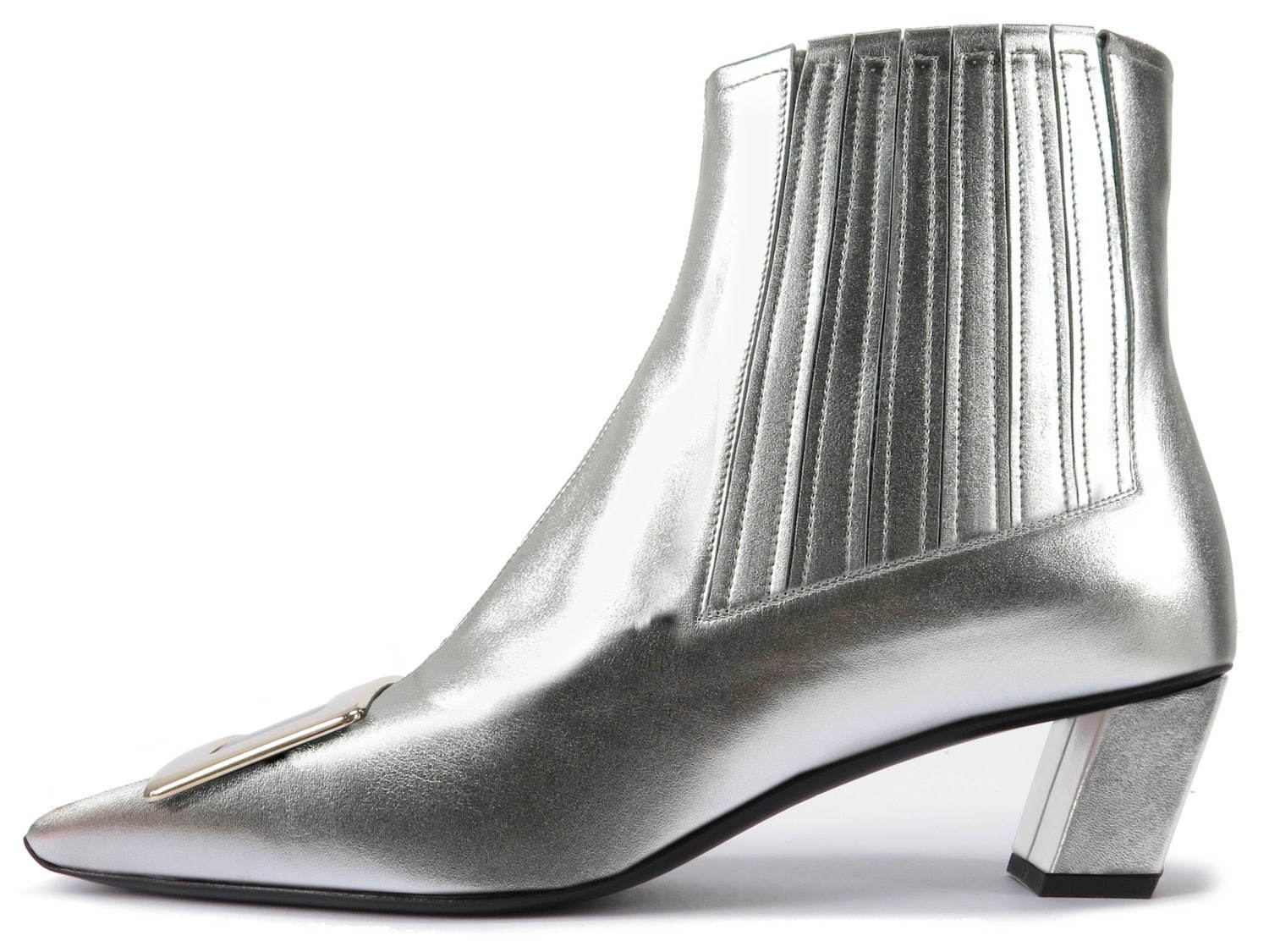 ロジェ ヴィヴィエの「ベル ヴィヴィエ」パンプスに“パステル色”の新作