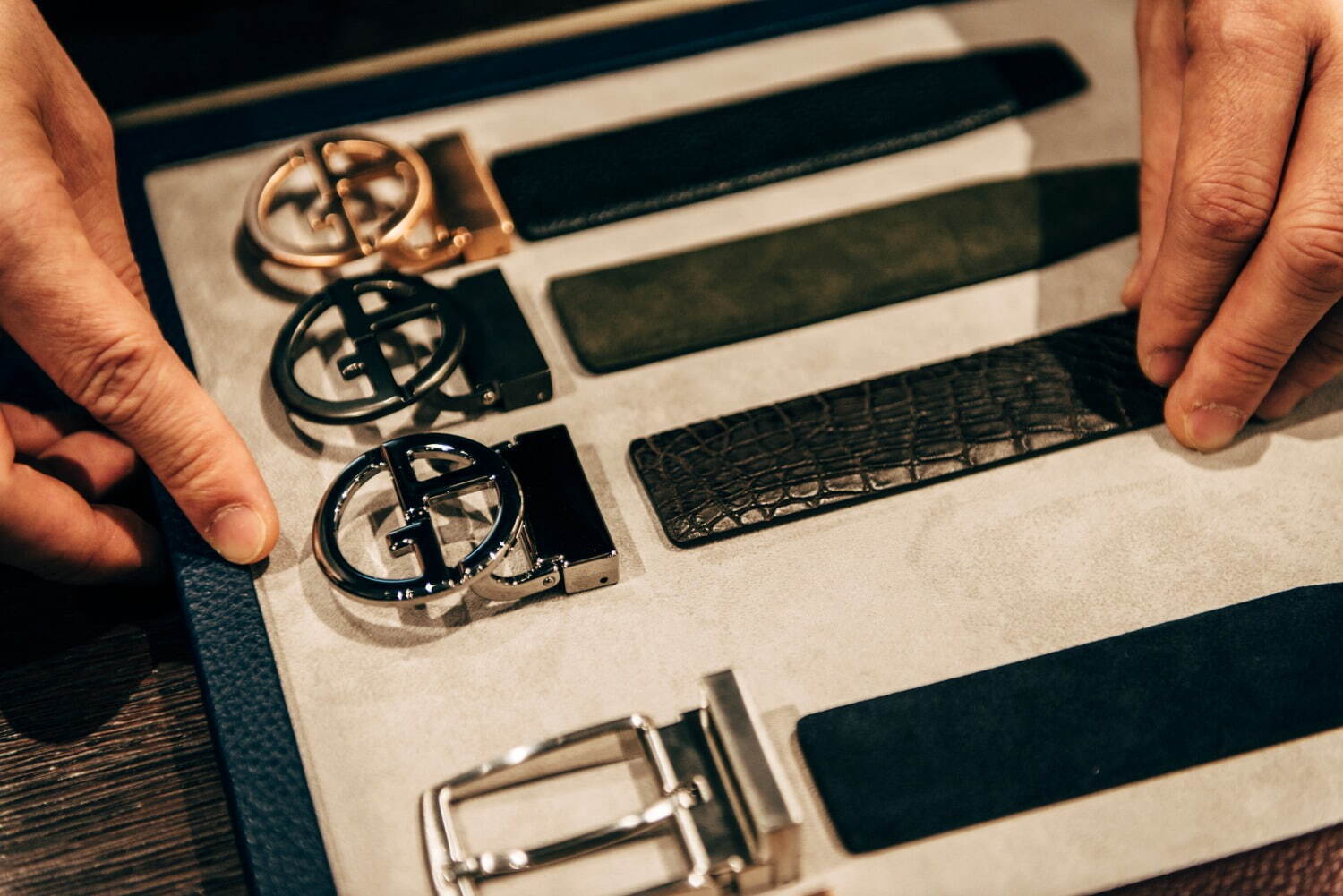 ジョルジオ アルマーニ“その場でオーダー＆完成”ベルトのカスタム