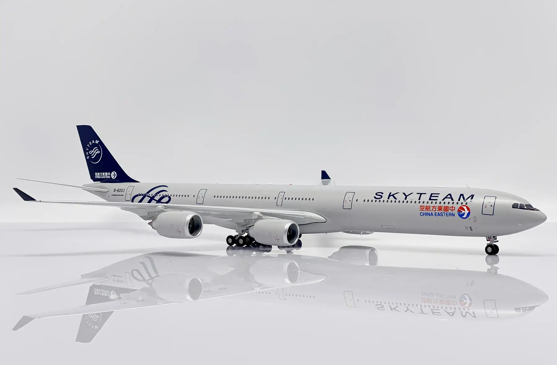 JC Wings Airbus A340-600 China Eastern B-6053 1:200 kaufen