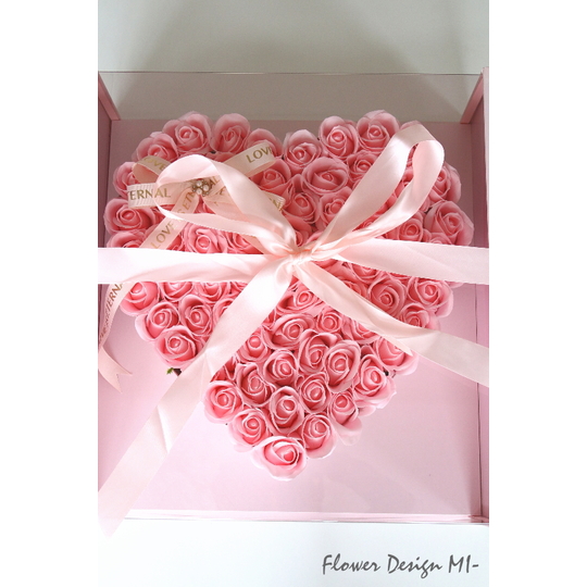 大きなサイズが魅力のハート型ソープフラワー 商品詳細｜レインボー