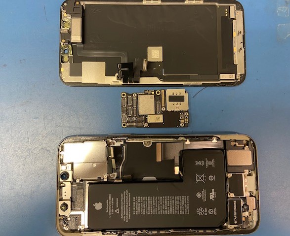 iPhone11Pro(A2215)使用中気づいたら起動していなかった本体のデータ