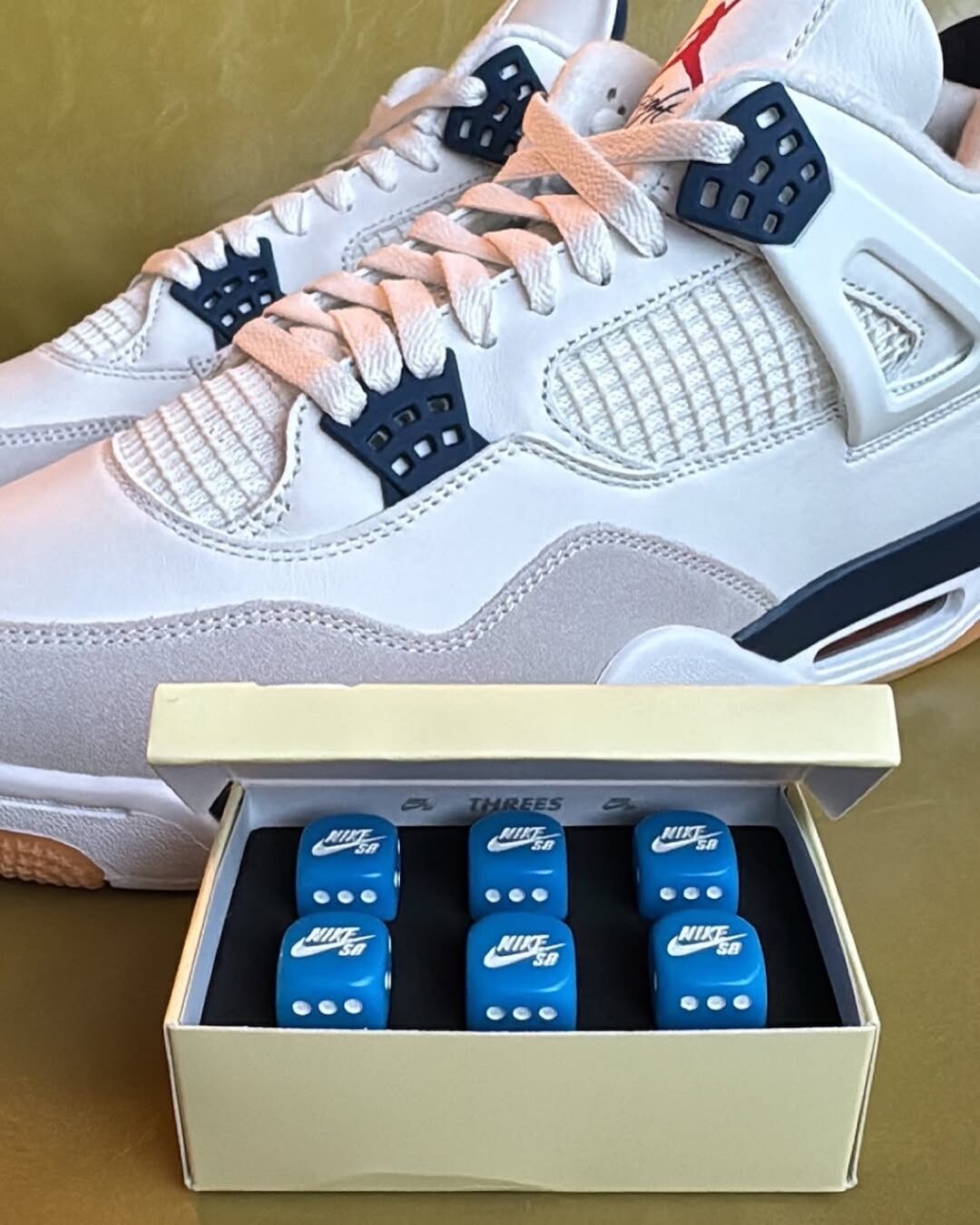 2025年 3/18 & 4/15 発売】NIKE SB × AIR JORDAN 4 SP “Summit White