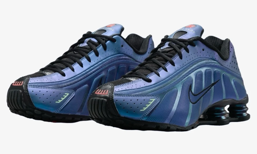 2024年 11/1 発売】NIKE SHOX R4 “Iridescent Blue” (ナイキ